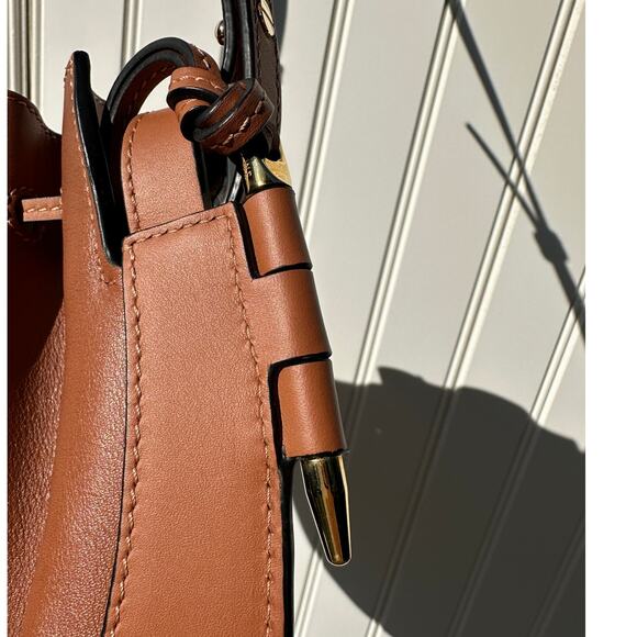 Loewe Brown Shoulder Bag - Picture 8 of 16